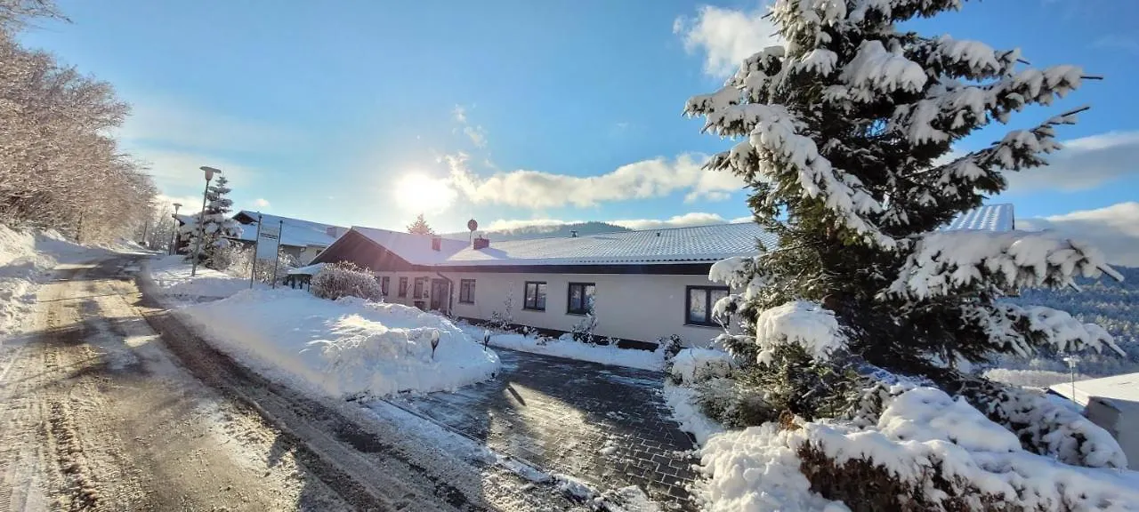 Bayvista Lodge, Apartments Und Studios ラム