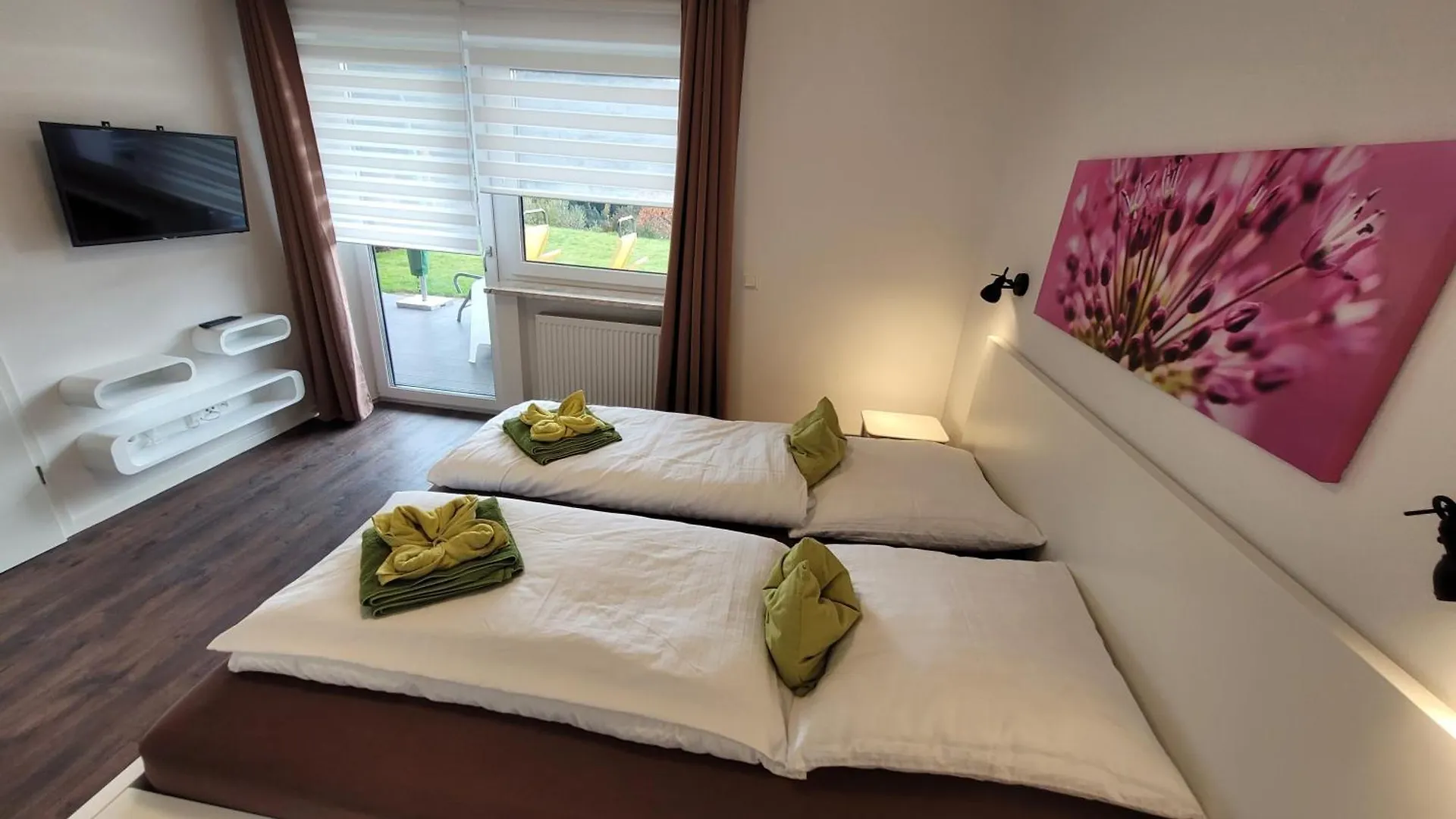 Bayvista Lodge, Apartments Und Studios ラム 0*,  ドイツ