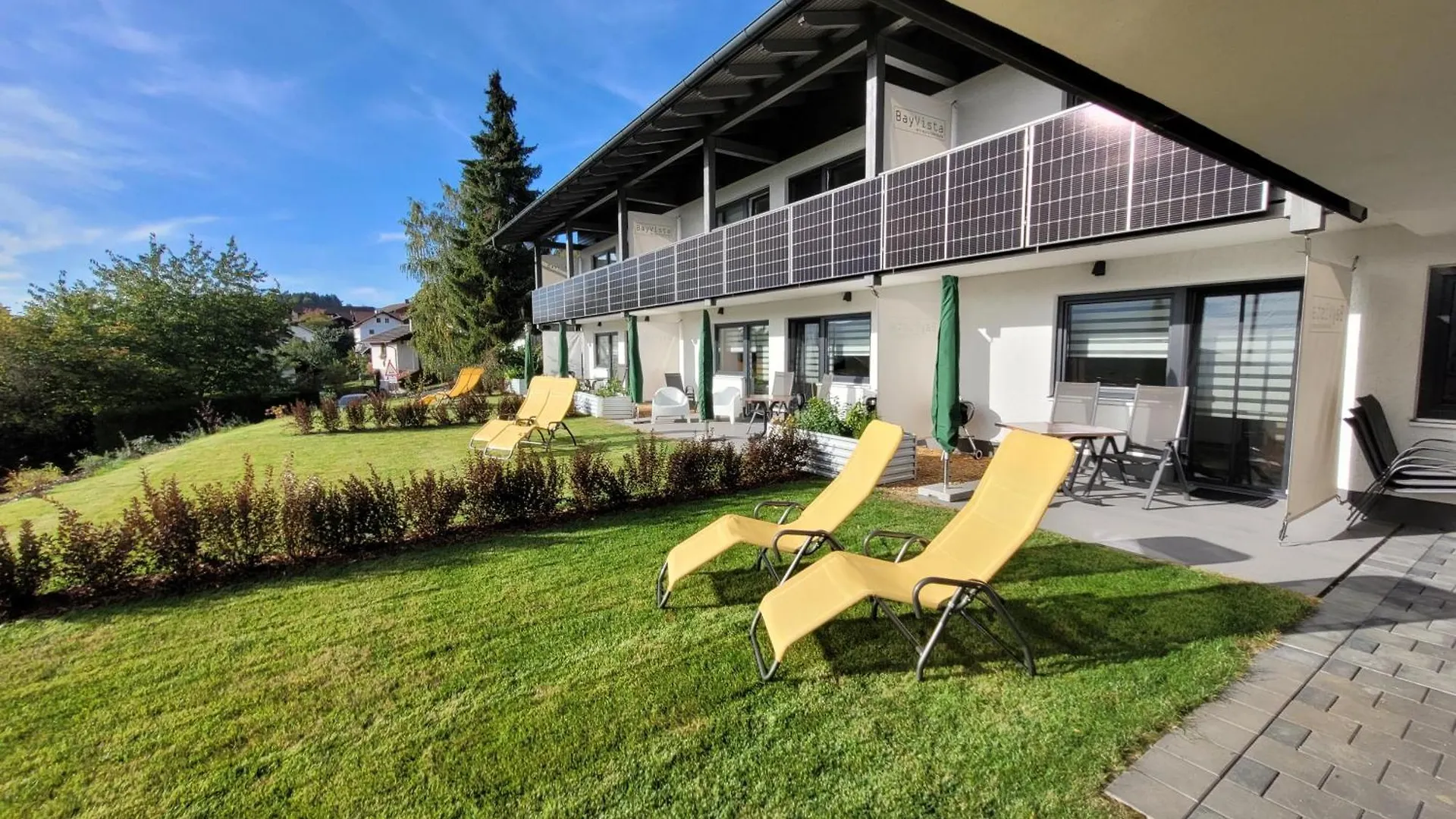 Bayvista Lodge, Apartments Und Studios ラム